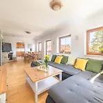 Holiday Home Smrzovka Semesterbostad Smržovka