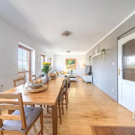 Holiday Home Smrzovka Hébergement de vacances Smržovka